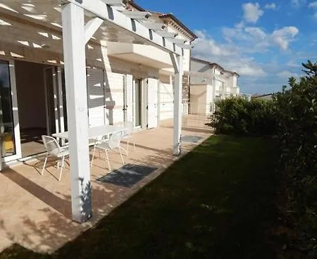 S017 - Sirolo, Nuovissimo Trilocale In Pietra Con Giardino Sx